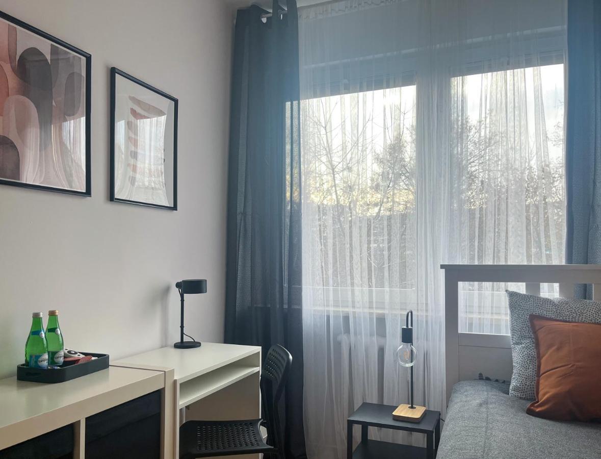 Shape&Color Premium Hostel Варшава Екстериор снимка