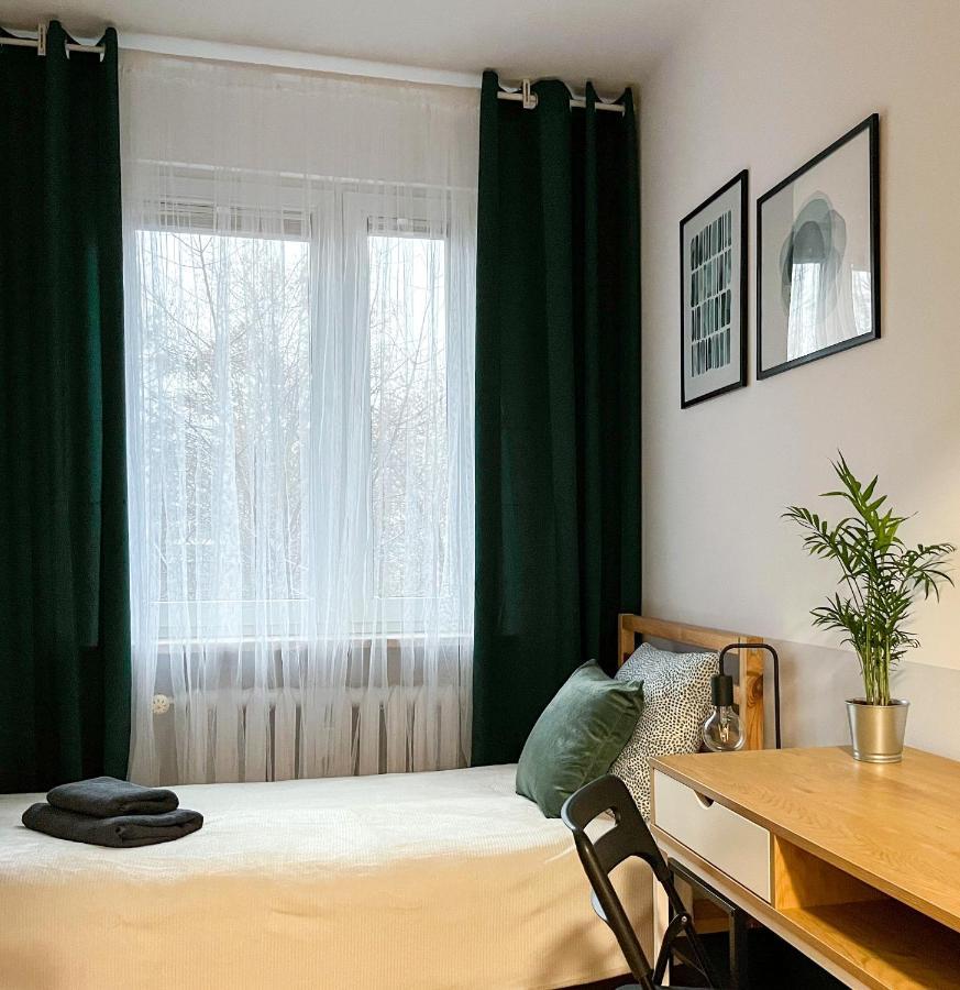 Shape&Color Premium Hostel Варшава Екстериор снимка
